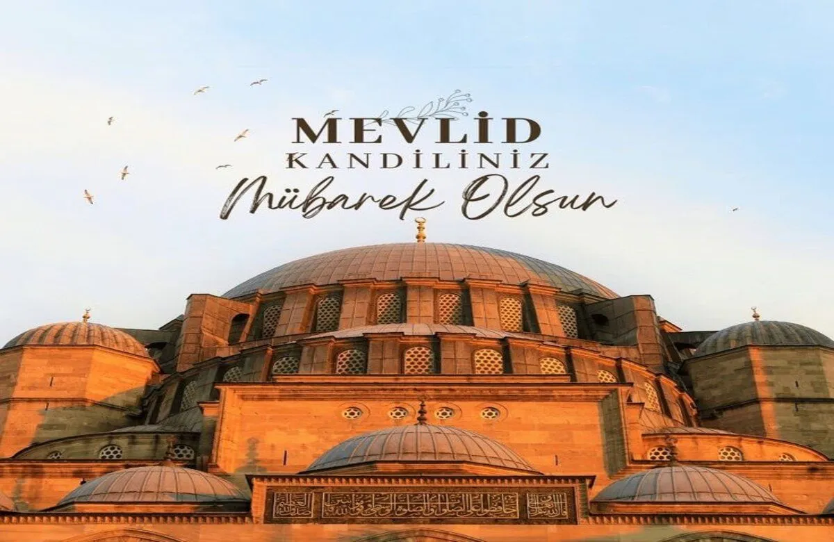 Türkiye ve İslam Dünyası Mevlid Kandili'ni İdrak Ediyor